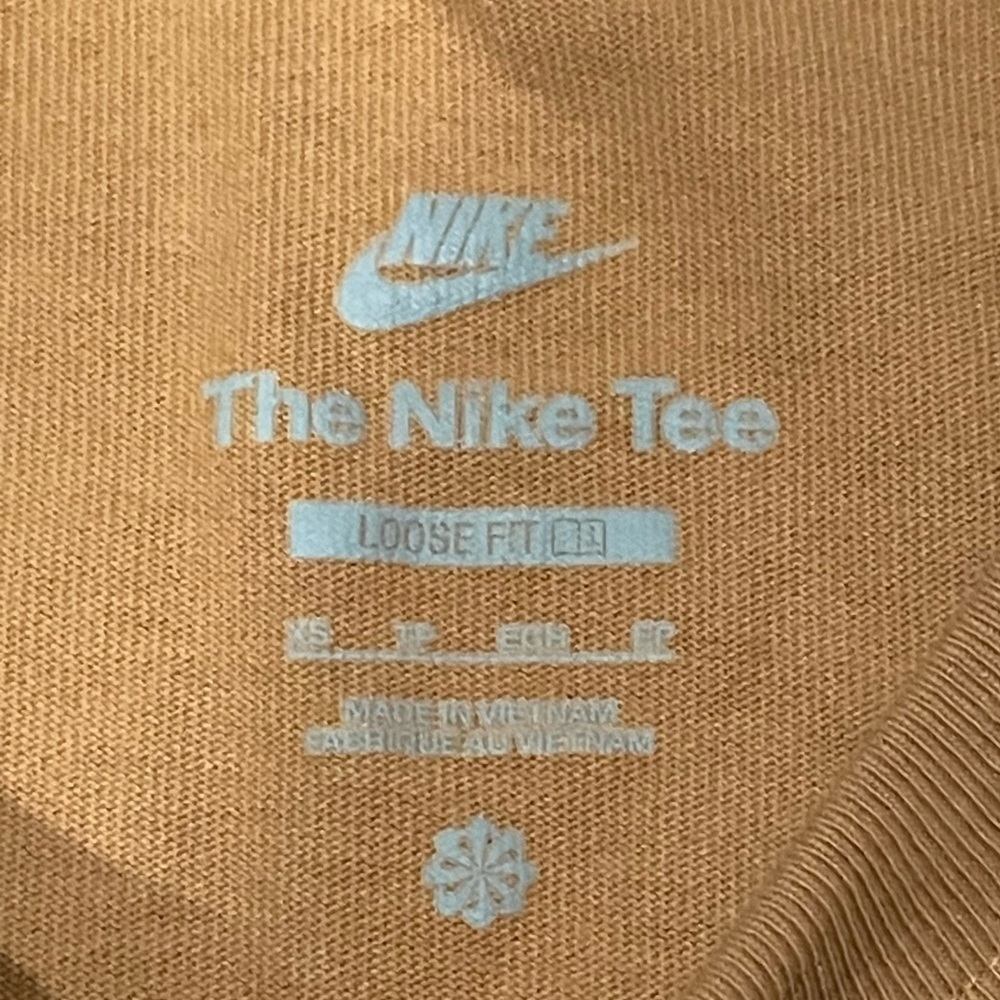 Nike Sportswear Premium Essentials Men's Long-Sleeve Pocket T-Shirt product Nike - Picture 10 of 10